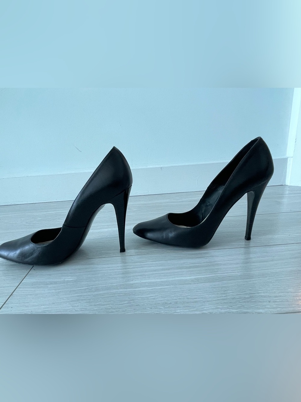 Zara Black Genuine Leather Rounded Point Toe Stiletto Pumps Size 40